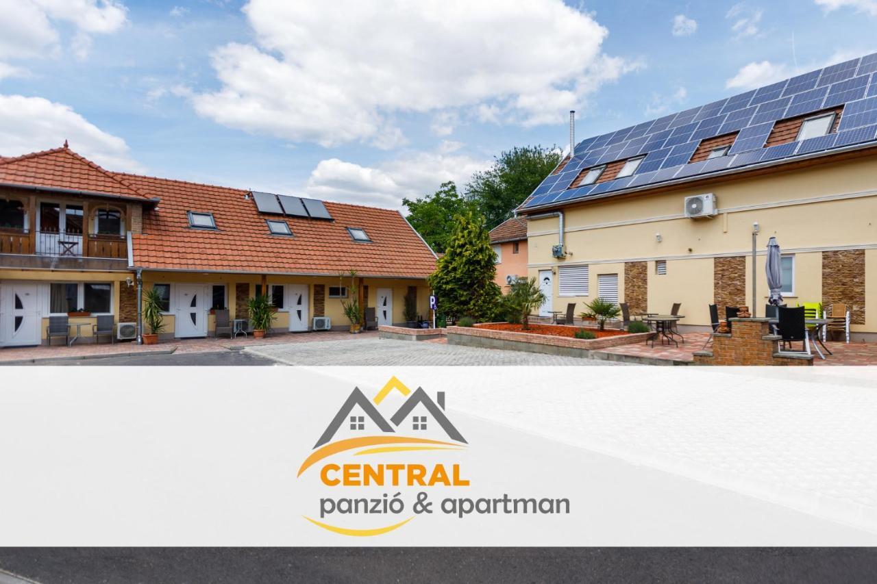 Central Apartman ยูลา ภายนอก รูปภาพ